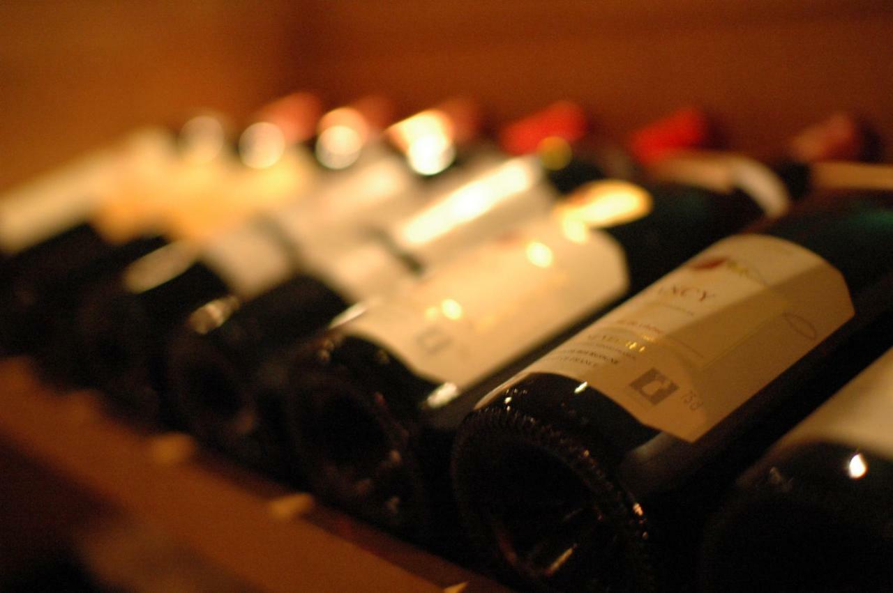 Shin Furano Prince Hotel 외부 사진 Wine bottles in a wine rack